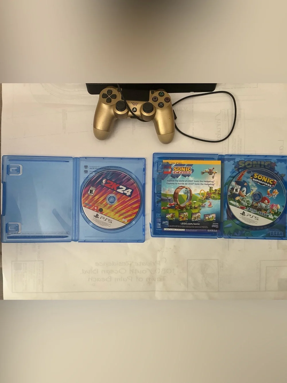 Sony Black PS4 Slim 500GB, Gold Wireless Controller, Game Set, PS4 / PS5 games